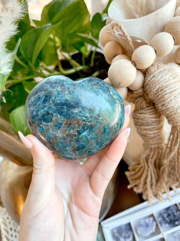 Master Manifesting x Motivation | XL Apatite Heart Palm Stone